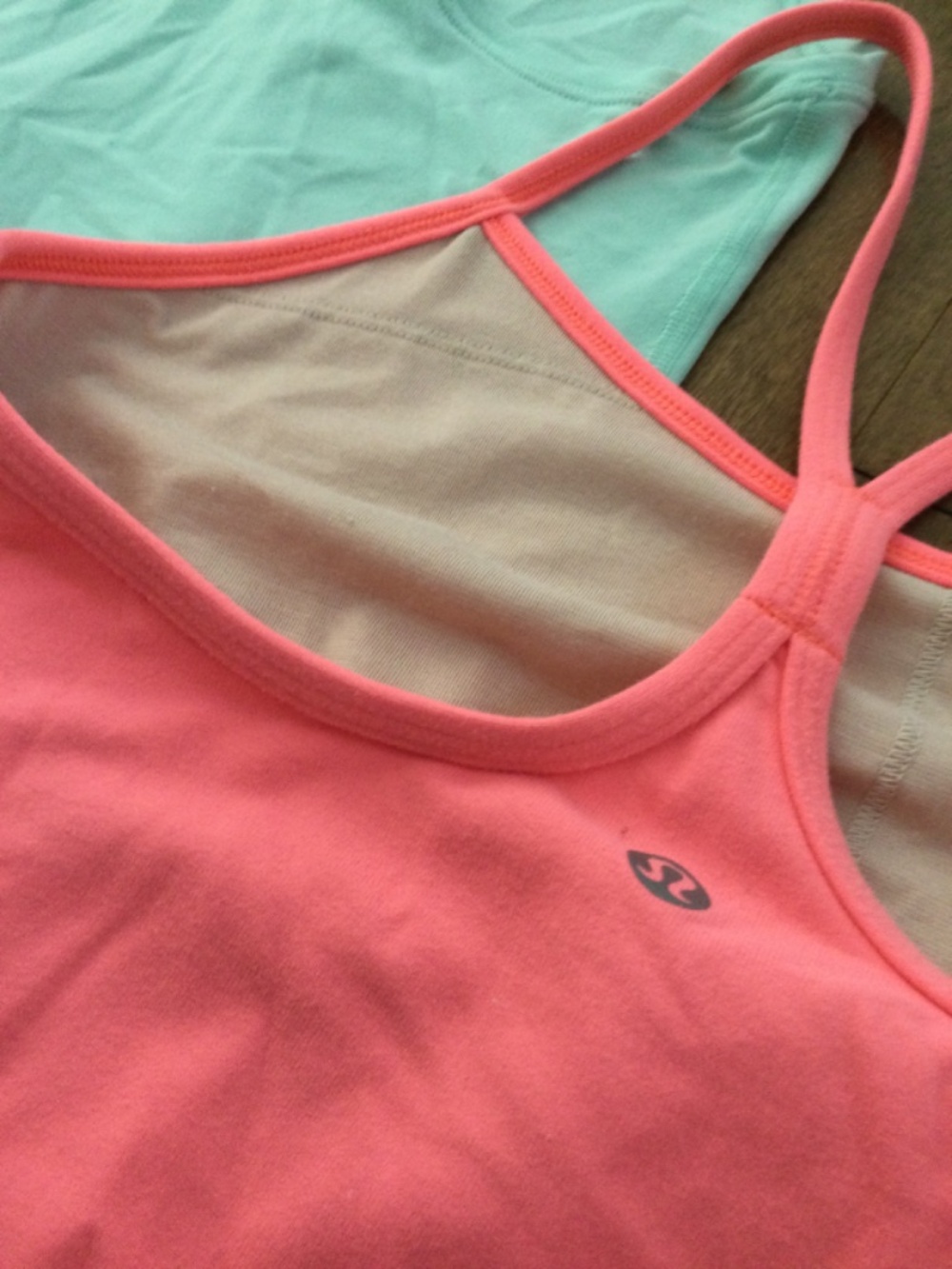 Lululemon tank bundle - Picture 6 of 6